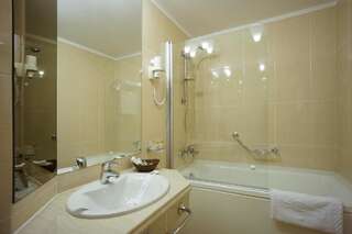 Отель Hotel Citrin - Adults Only Брашов Двухместный номер Делюкс с 1 кроватью-5