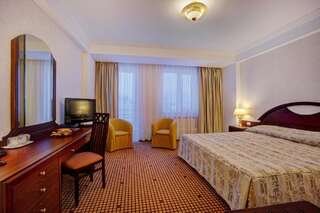 Отель Hotel Citrin - Adults Only Брашов Двухместный номер с 1 кроватью-1