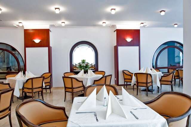 Отель Hotel Citrin - Adults Only Брашов-15