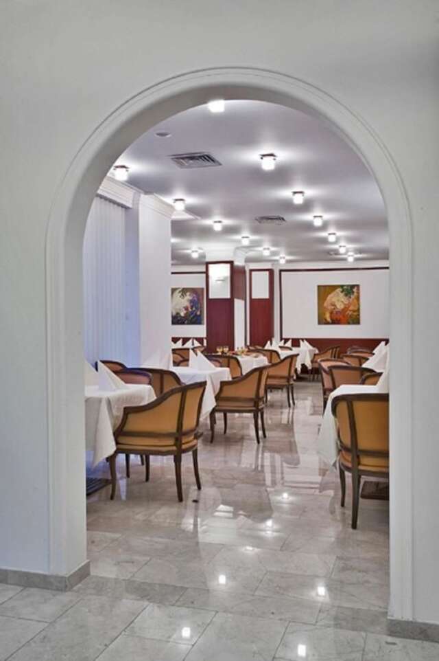 Отель Hotel Citrin - Adults Only Брашов-17