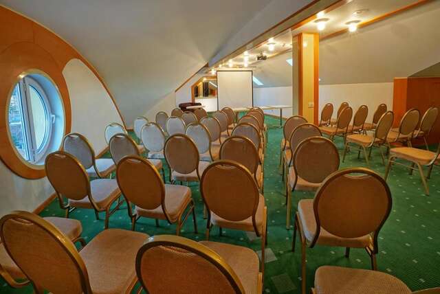 Отель Hotel Citrin - Adults Only Брашов-22