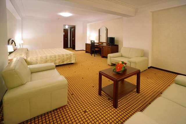 Отель Hotel Citrin - Adults Only Брашов-24